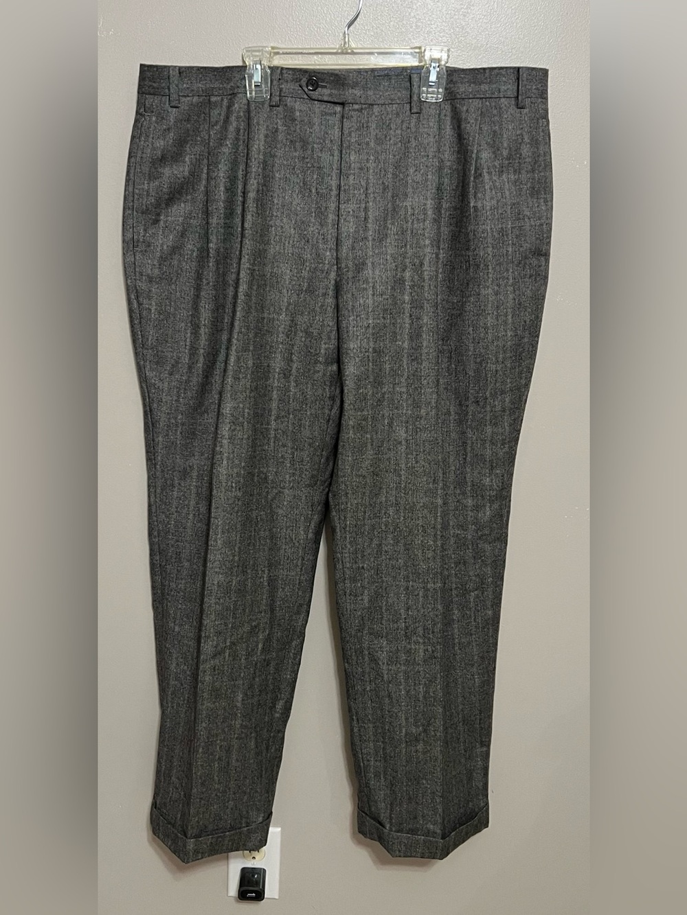 Lauren Ralph Lauren Pleated Gray Plaid Wool Dress Pants w/Cuff 40W x 30L